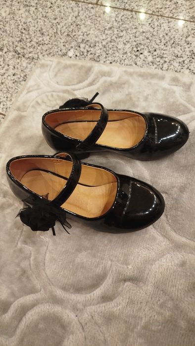 Lakierki dla dziewczynki