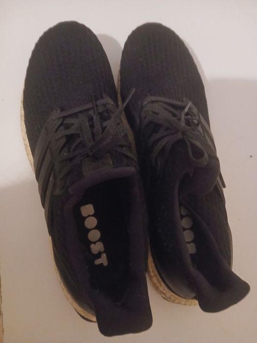 Ténis homem pretos* 46 e meio