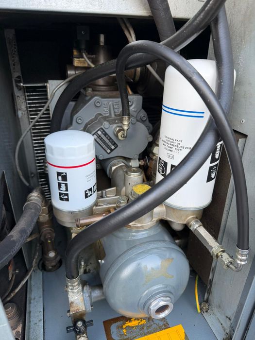 Kompresor śrubowy Atlas Copco GA11 VSD 11kW falownik  1.7m3/min