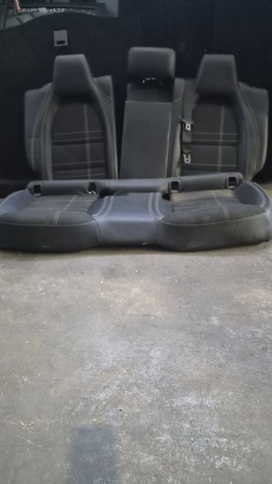 Bancos de mercedes cla