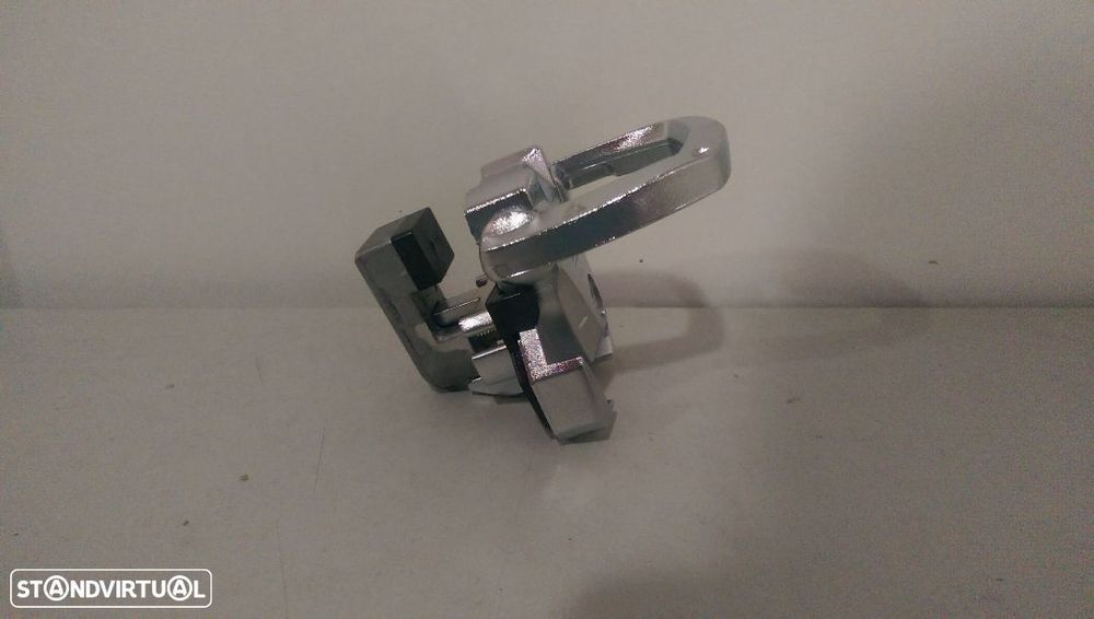 Fundo de caixa Toyota Hilux Cabine dupla