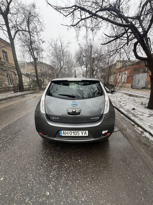 Nissan leaf 2017 года 30 кВт