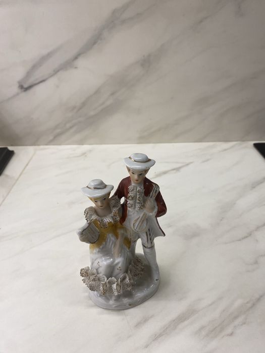 figurka ceramiczna