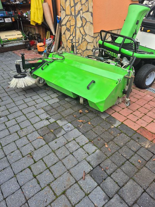 Etesia 124D kabina pług zamiatarka