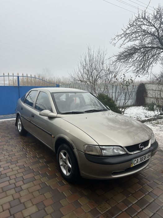 Opel vectra b.    .