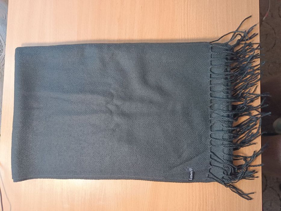 Шарф жіночий чорний