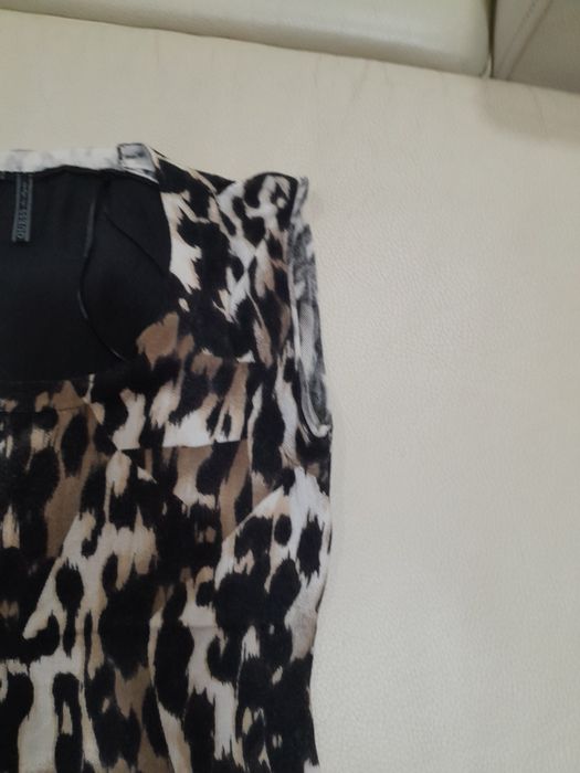 Camisola Guess sem manga