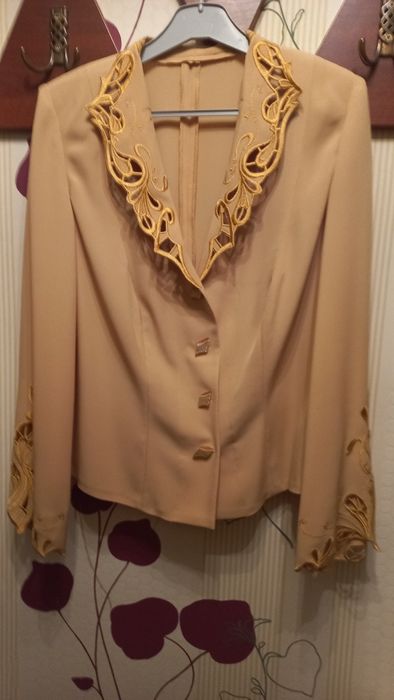 Женское нательное белье,нарядный костюм