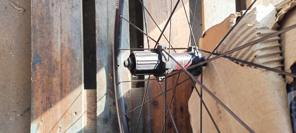 Par de rodas Shimano