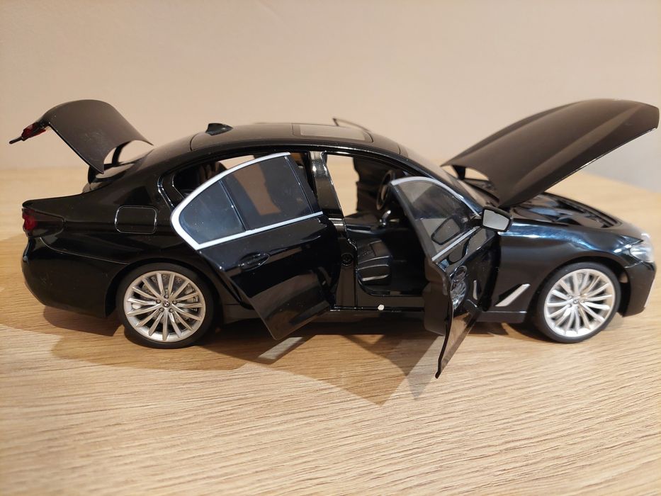 Model 1:18 Bmw 530Li Heimanba