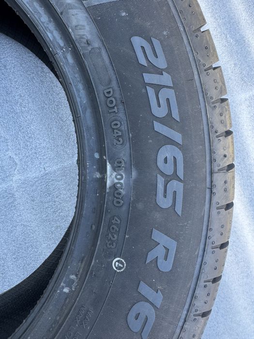 215/65R16C 109/107T Vredestein Comtrac 2