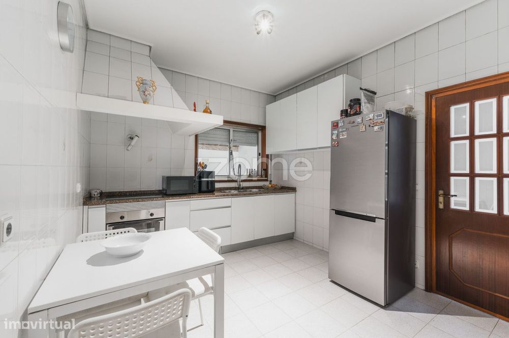 Moradia T2 + 2 Anexo com Potencial Bifamiliar | Anta – Espinho