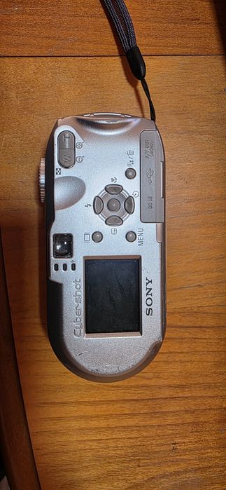 Sony Cyber-shot DSC-P73