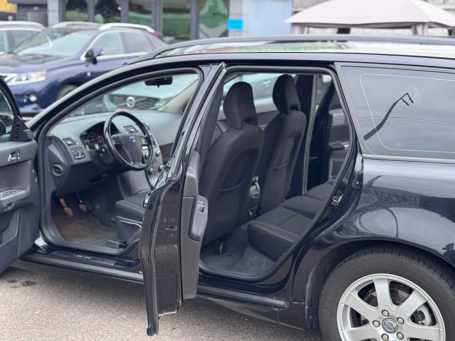 Volvo V50, facelift, 2011рік, 1,6 D2, дизель ІДЕАЛЬНИЙ СТАН