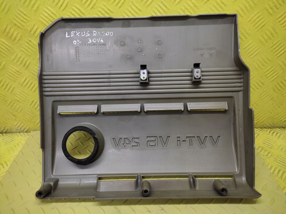lexus rx300 3.0 v6 pokrywa osłona silnika