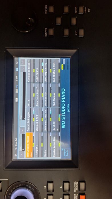 Yamaha MODX8 komplet z brzmieniami