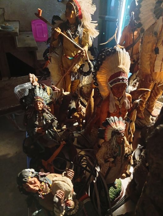 Coleção de índios bom estado