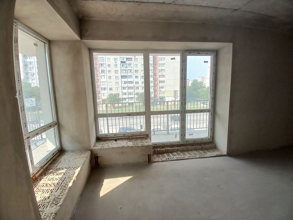 Продам 2к квартиру Івасюка Бк Вамбуд