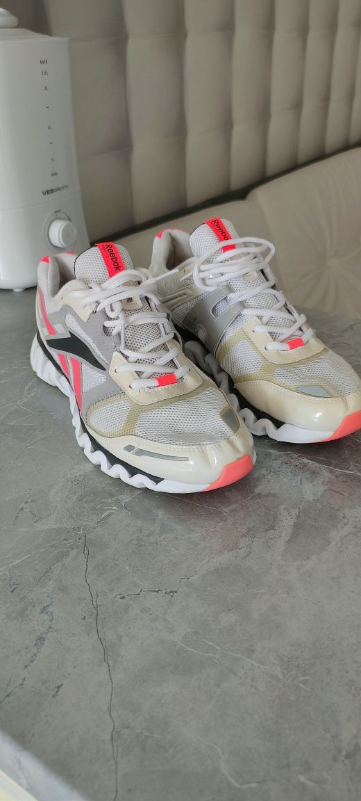 Reebok cheap zig lite