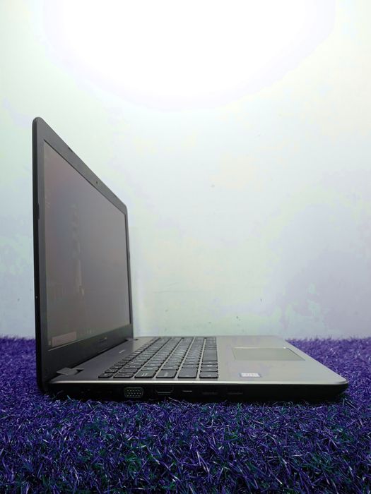 Ноутбук ASUS X542U