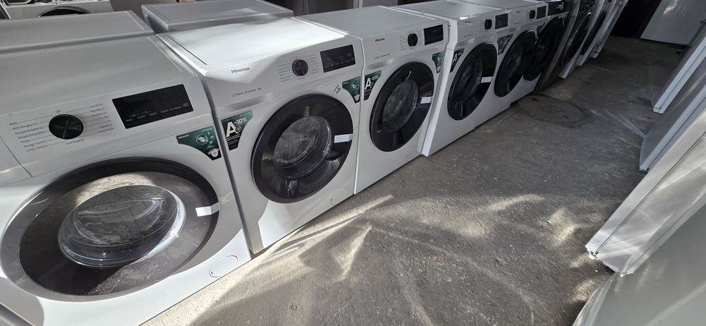 Maquinas de lavar roupa e loiça