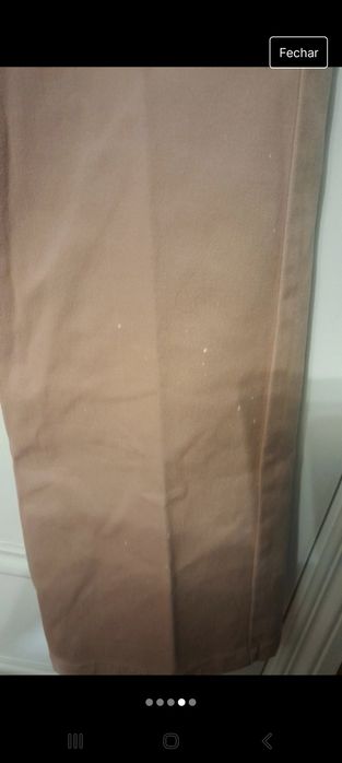 Calças de ganga com alguns salpicos mais claros