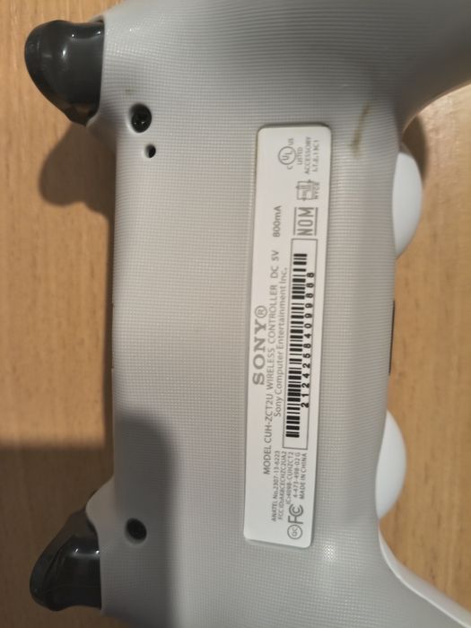 Контролер з дефектом Dualshock 4