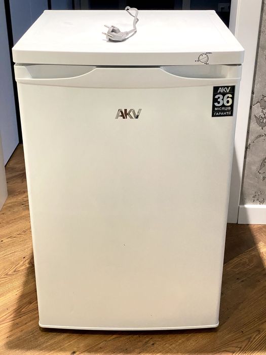 Морозильна камера AKV FVM 805