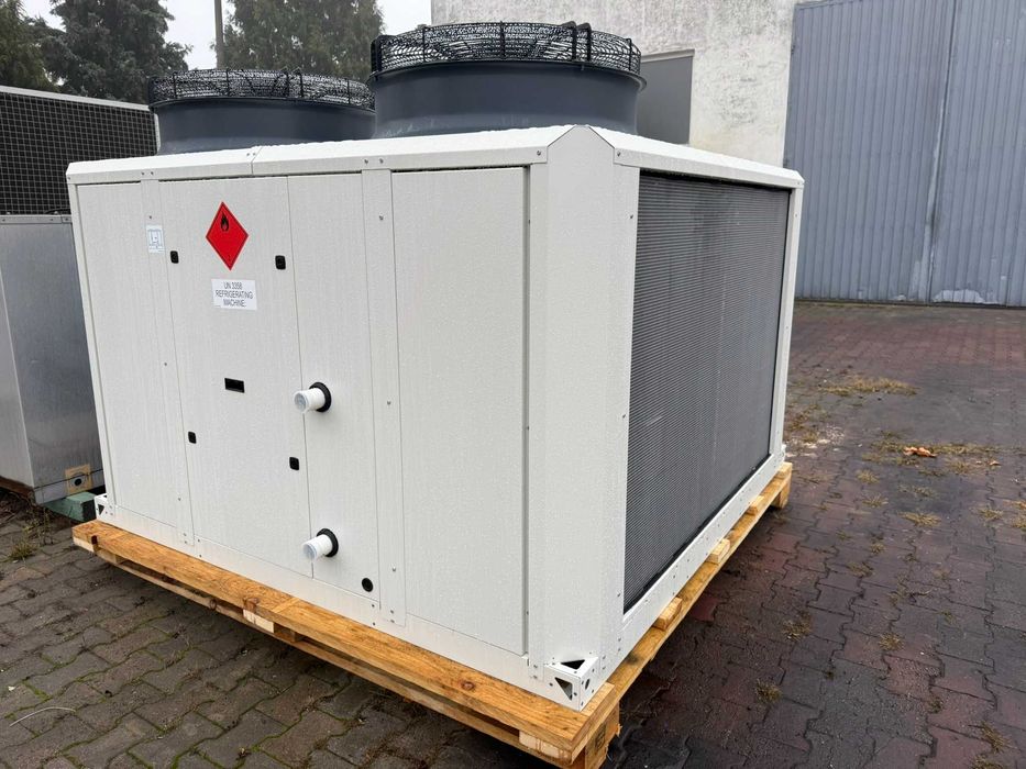Agregat wody lodowej chiller Trane CGAX 036 HE SN o wydajności 99 kW 2025R.