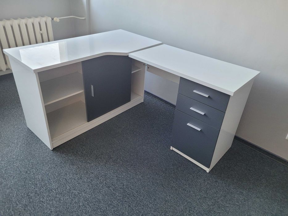 Biurko narożne do biura