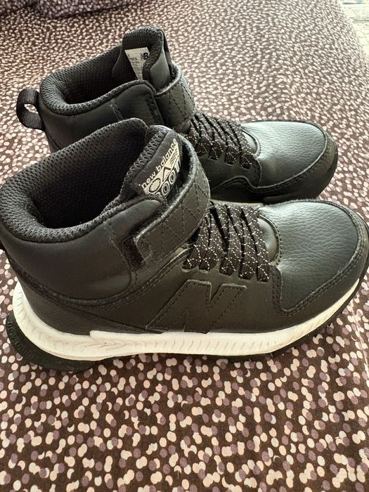 Buty chlopięce new balance  rozm29