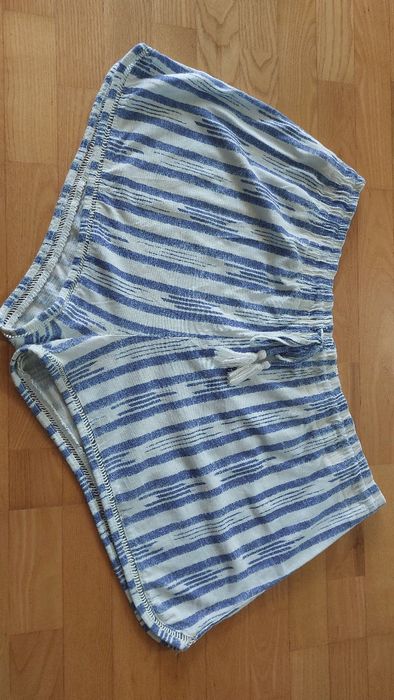 Szorty w modne paski H&M r 42