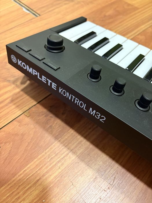 Native Instruments M32502864676483901442
