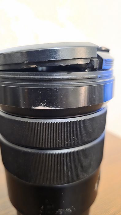 Obiektyw Sony E 18-105