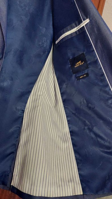 Fato de Homem cor Azul, corte moderno, calça para o justo.