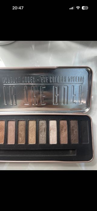 Paletka cieni W7 In The Buff Natural Nude
