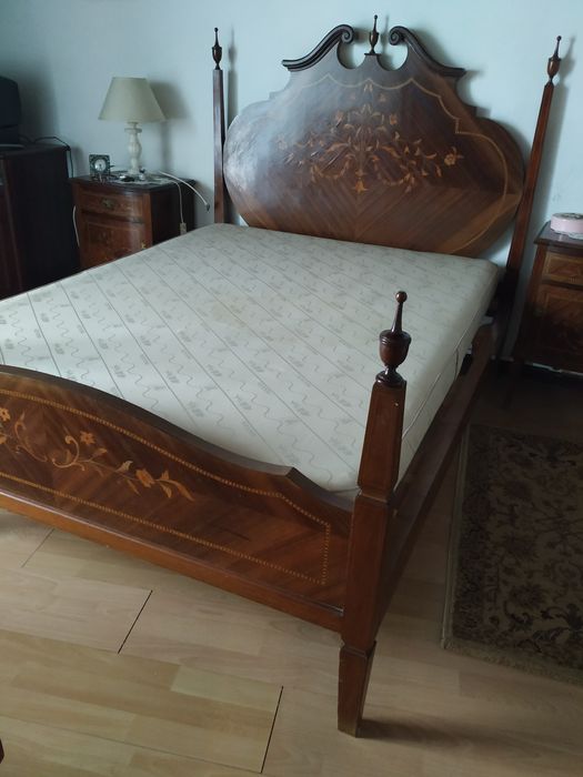 Mobília Antiga Estilo D. Maria