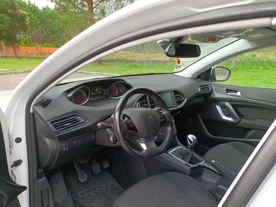 Peugeot 308 SW 1.5 BlueHDi