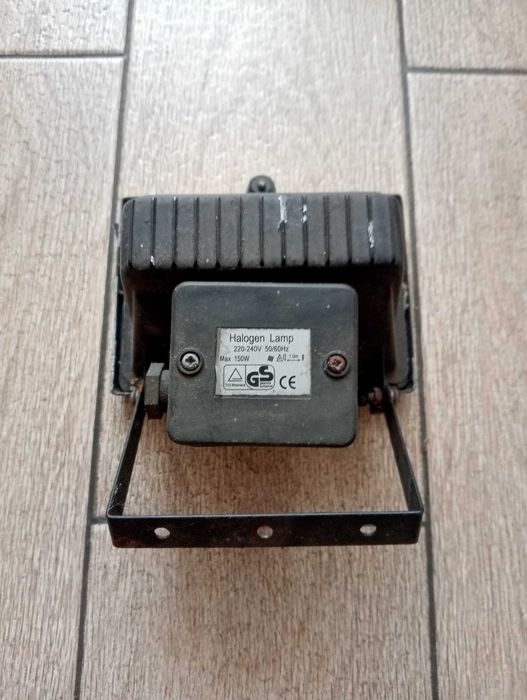 Продам Прожектор Halogen lamp 220-240 V