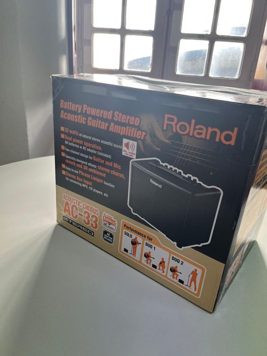 Amplificador Roland AC-33