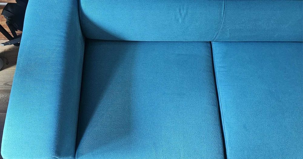 Sofa z funkcją spania, regulowane zagłówki