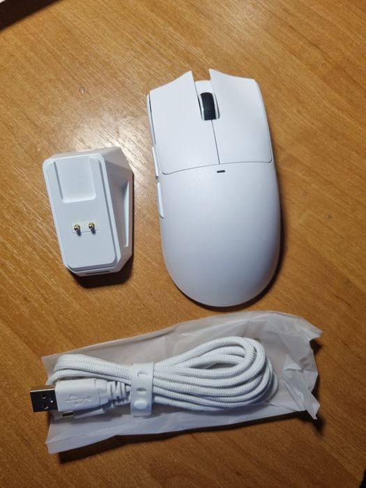 Мышка Attack Shark X11 с док-станцией Белая