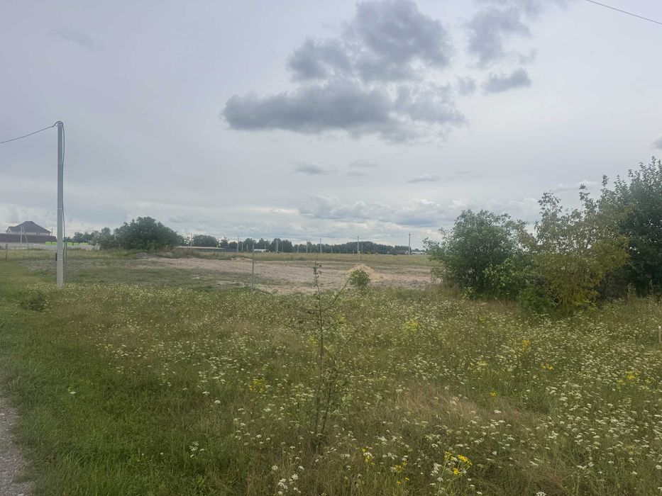 Продам 16 соток, під забудову, с. Гоголів