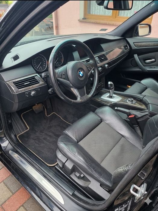 Samochód BMW 520D