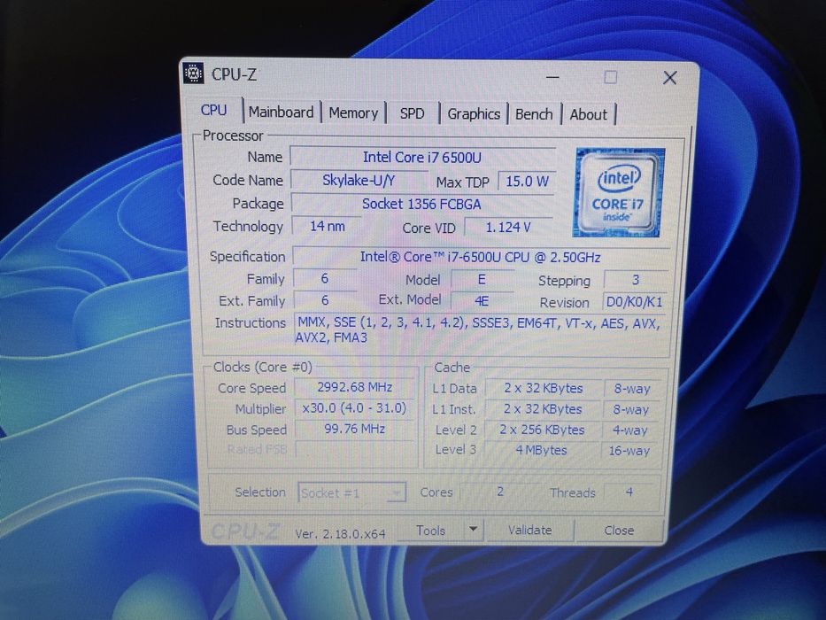 Portatil HP Pavilion 15 ** i7/8GB DDR4/SSD 240GB/Grafica 2GB **