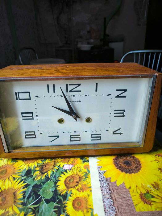 Часы янтарь с боем СССР