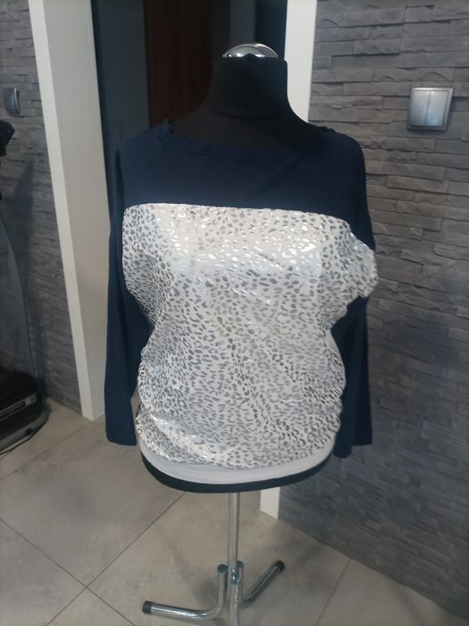 Bluza xl z ozdobnym przodem