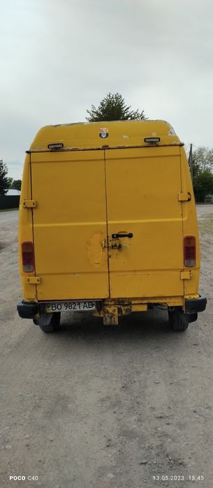 Mercedes 207 T1 2.4D Om 616