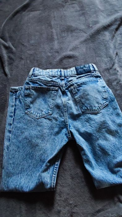 Spodnie jeansowe Bershka