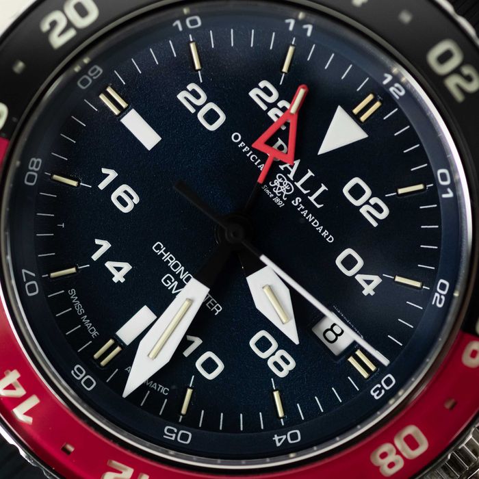 Zegarek Ball Engineer Hydrocarbon AeroGMT II DG2018C-S3C-BE GW2028